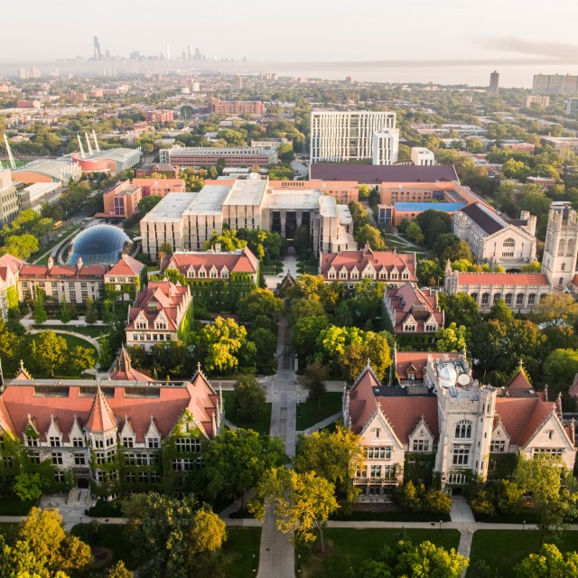 Aerial view of the portion of the UChicago campus north of the Midway Plaisance